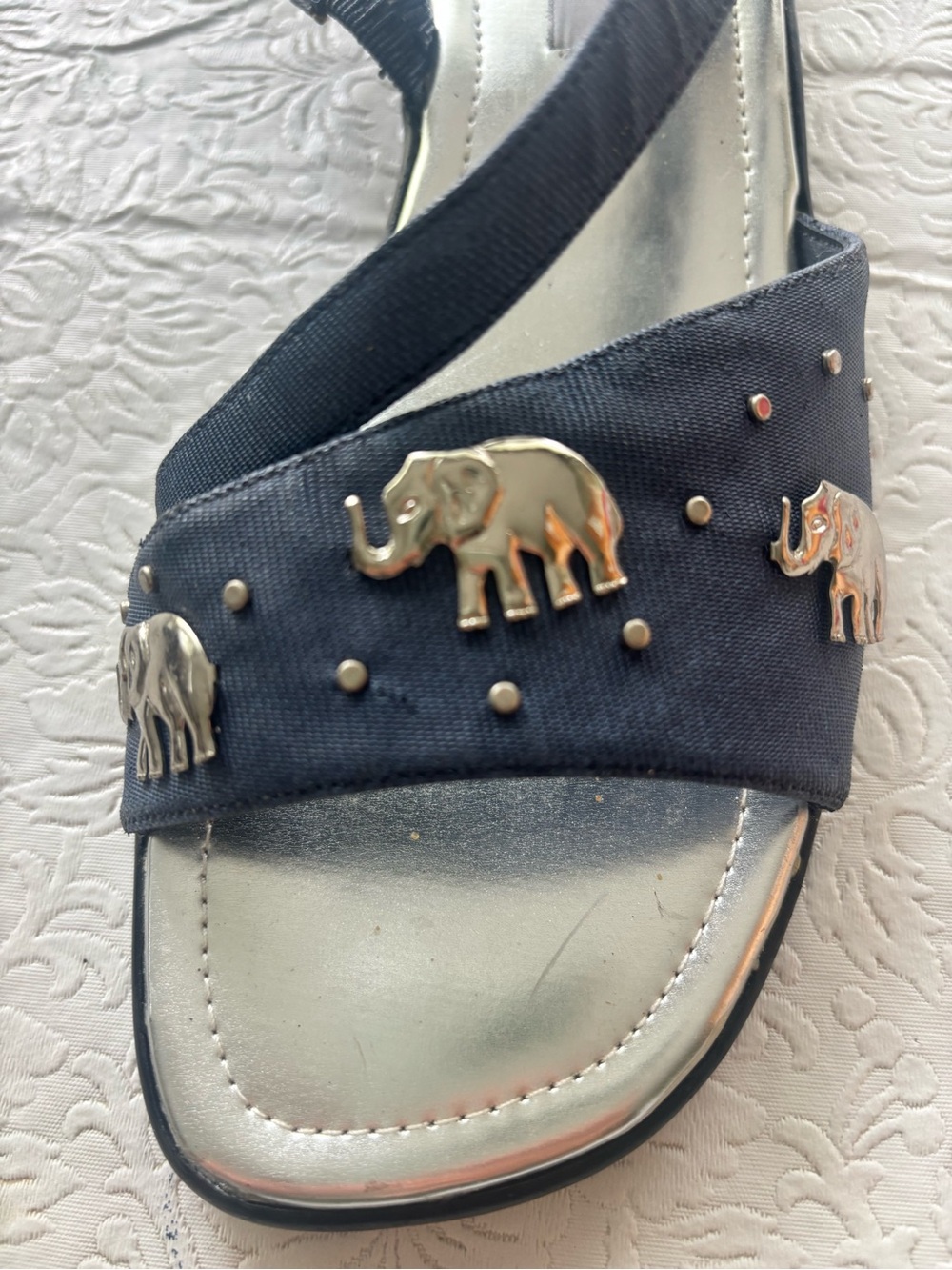 Vintage Allyson Whitmore Silver Elephant-Embellished Slingback Sandals, Size 9 - Picture 3 of 15